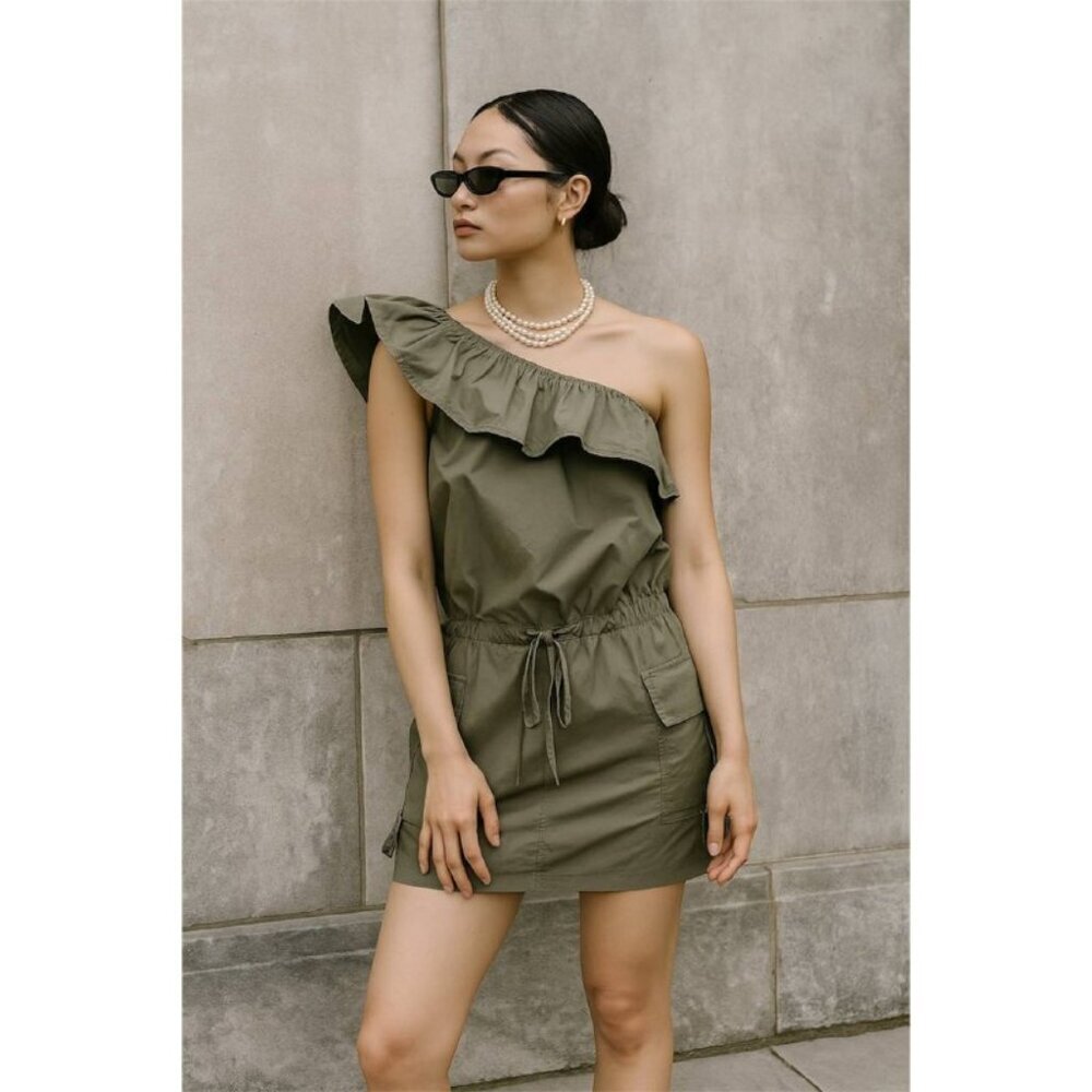 VICTORIA’S SECRET | MODA INTERNATIONAL Women’s Off Shoulder Cargo Mini-Dress - S